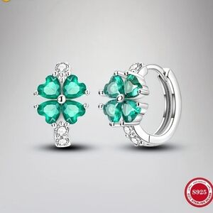 🍀💎925 Silver Clover Stud Earrings Four Leaf Clover  Gems Zircon Unique NWT💎🍀
